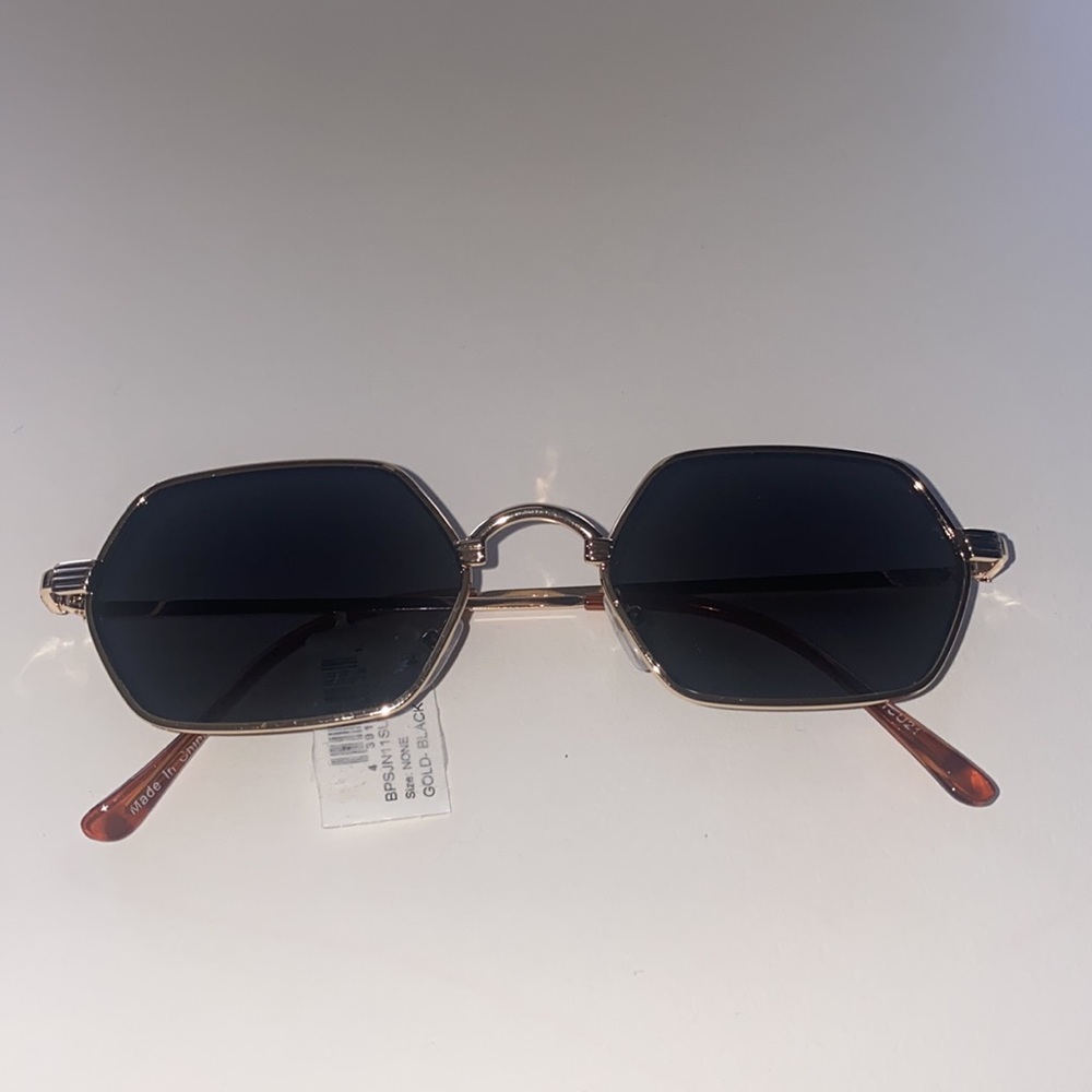 Bp. HEXAGON SUNGLASSES IN GOLDLACK - Picture 4 of 5